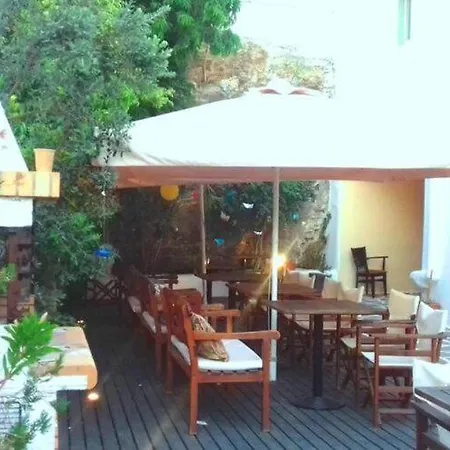 Pleasant In Piso Levadi Near Kalogeros Beach Lejlighed *